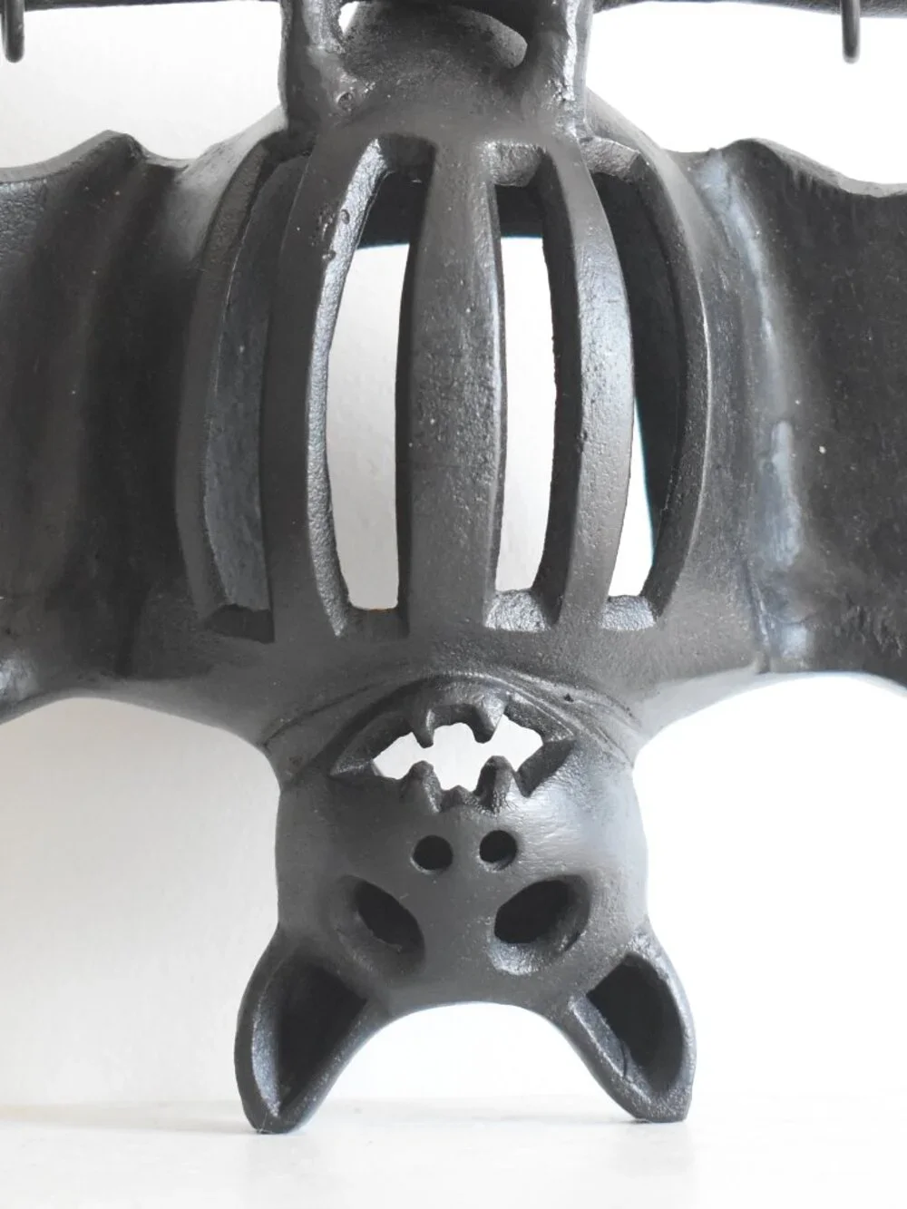 Pottery Barn RARE Vintage Gothic Cast Iron Bat Candle Holder Halloween Decor HTF